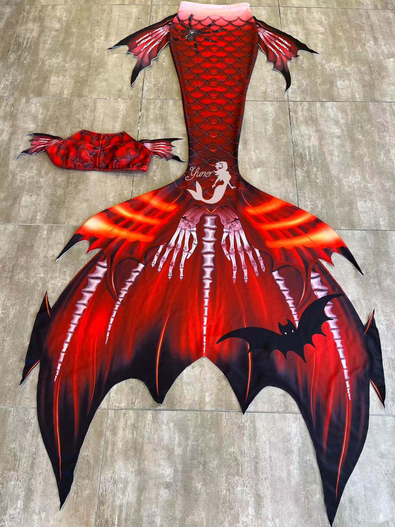Aquarium Fish In - Original Male And Female Mermaid Fish
